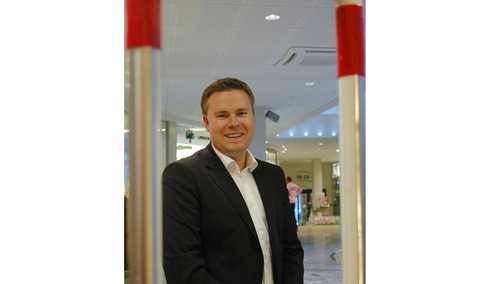 CheckView vil til å begynne med bli installert i seks Coop Vest butikker, med en opsjon på å gjøre tilsvarende i resten av regionen, konstaterer Eirik Øhlschlägel, Daglig leder for Checkpoint Systems Norge