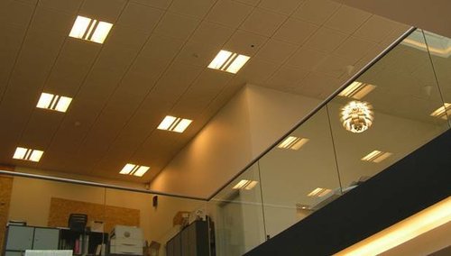 Efter meget positive resultater med tågesikring valgte Pilgrim i anden fase af deres elegante administrationsbygning at tage tågesikring ind allerede i planlægningsfasen. Derfor var det nemt at gemme tågekanonerne i etageadskillelsen. Så kun mindre huller i loftspladerne afslører, at alle værdier vil gemmes af en tæt tåge, hvis en tyv skulle forsøge at bryde ind.