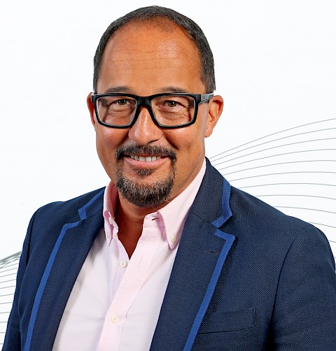 Denis Kim takes up his new role at Elatec