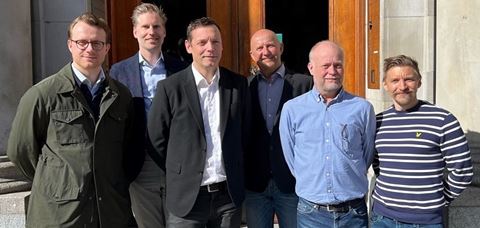 Fra venstre i billedet: Falk Wahlqvist (MVI), Patrik Tidebrant (Great Security, vicedirektør), Pontus Skårner (Great Security, CEO), Mikael Persson Rune (Säkerhetsteknik, founder og CEO), Peter Jernvald (Säkerhetsteknik, medejer) og Joakim Lidén (Säkerhetsteknik, medejer).