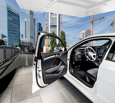 Fraunhofer IOSB has a driving simulator equipped with extensive sensors in the vehicle interior, which was designed specifically for conducting studies and collecting data.