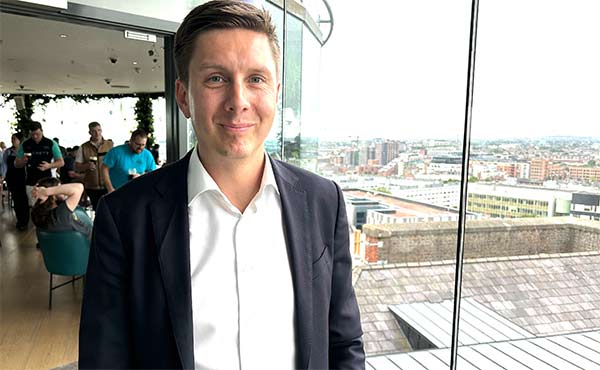 Alex Holmström pendlar mellan EMEA-kontoret i Dublin (bilden) och Vanderbilt International-kontoret i hans hemstad Stockholm. Alex Holmström pendlar mellan EMEA-kontoret i Dublin (bilden) och Vanderbilt International-kontoret i hans hemstad Stockholm.
