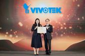 (Right) Alex Liao, the President of Vivotek