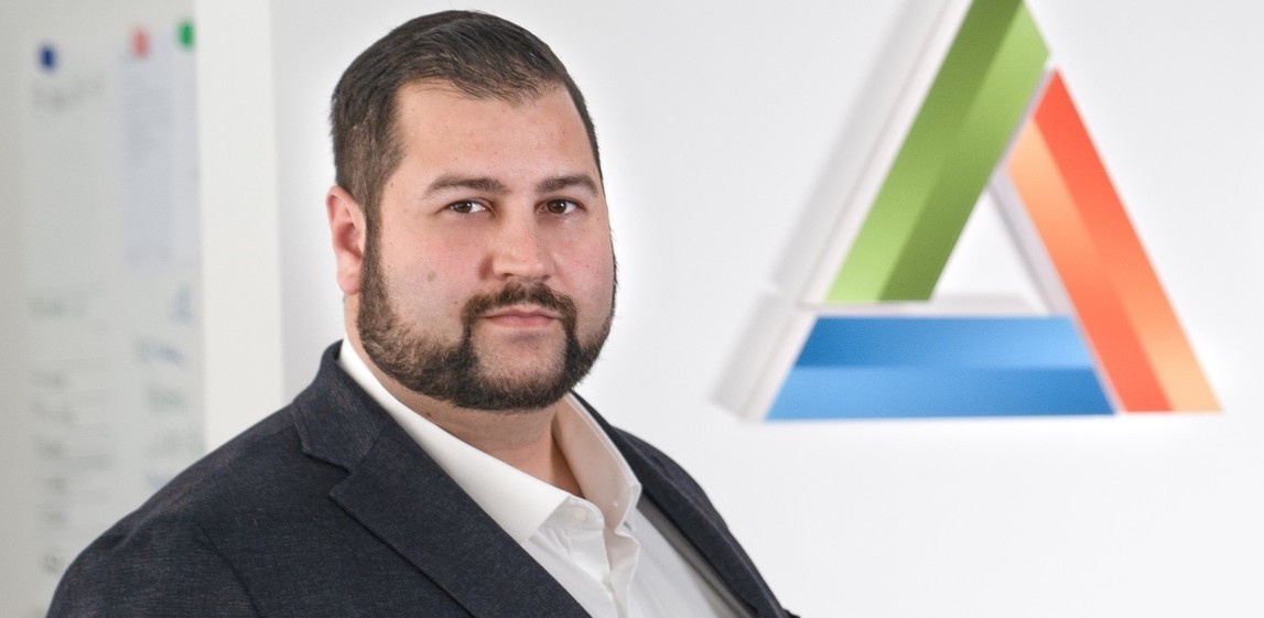 Joakim Södertröm, som tillträdde tjänsten som vd för Säkerhetsbranschen 2018. Nu ska han kandidera till en riksdagsplats för Sverigedemokraterna. Joakim Södertröm, som tillträdde tjänsten som vd för Säkerhetsbranschen 2018. Nu ska han kandidera till en riksdagsplats för Sverigedemokraterna.