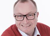 - Vi ønsker at arbejde langsigtet med strategiske leverandører. Derfor betyder det meget for os at have ekslusivitet på AxxonSofts enestående produktsortiment, siger Ole Holmen Kraglund, Solar Danmark.