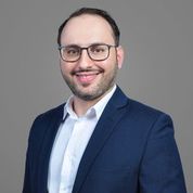 Issam Alhamdam takes up his new position at Maxxess