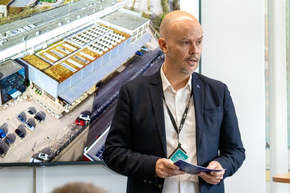 Nkom-direktør John-Eivind Velure presenterer hovedfunnene i NkomROS 2026 på datasenteret Bulk i Oslo. Nkom-direktør John-Eivind Velure presenterer hovedfunnene i NkomROS 2026 på datasenteret Bulk i Oslo.