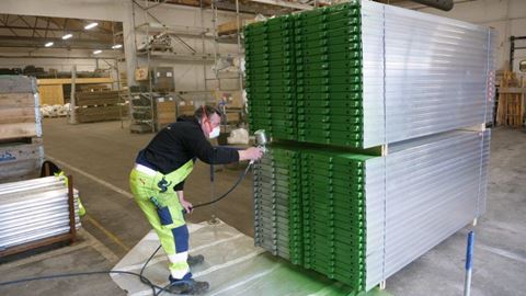 Stilladserne kan nu DNA-mærkes og males på én gang.