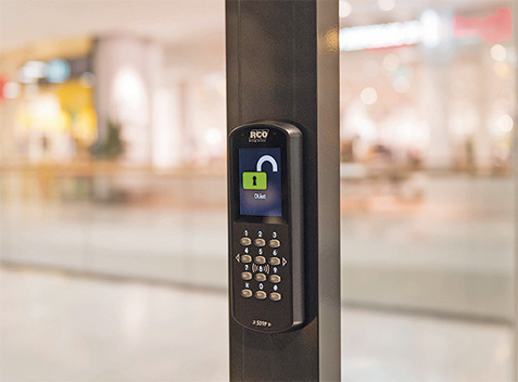 M5 är RCO:s programvara för administration och programmering av R-card 5000-passersystem.