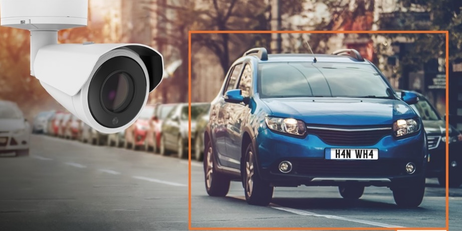 PNO-A9311RLP – et 4K AI-bulletkamera med 31x zoom og den avancerede trafikløsning Wisenet Road AI.