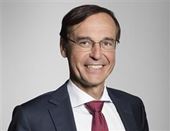 Assa Abloys koncernchef Johan Molin har meddelat  styrelsen att han överväger lämna företaget under 2018.