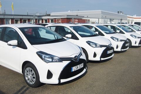 Toyota Center i Helsingborg är, med sina drygt 30 anställda och försäljningsenheter i Höör och Landskrona, en av Skånes största återförsäljare av Toyota. Toyota Center i Helsingborg är, med sina drygt 30 anställda och försäljningsenheter i Höör och Landskrona, en av Skånes största återförsäljare av Toyota.