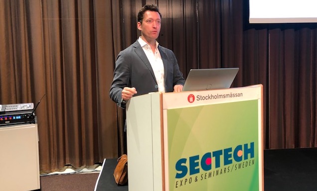 Sectechs besøgende får et indblik i, hvordan det globale sikkerhedsmarked for elektroniske sikkerhedssystemer ser ud, og hvad der påvirker det, når James McHale holder sit foredrag onsdag den 1. december. Sectechs besøgende får et indblik i, hvordan det globale sikkerhedsmarked for elektroniske sikkerhedssystemer ser ud, og hvad der påvirker det, når James McHale holder sit foredrag onsdag den 1. december.