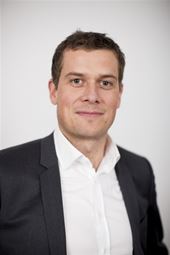 – Vi er veldig glade for å vinne disse avtalene, og ikke minst med at vi fortsetter å være A-leverandør som gir kundene mulighet til å gjøre direkte avrop av tjenester opp til et fastsatt beløp i avtalen, sier Morten Follestad, direktør for forretningsutvikling innen forsvar og nasjonal sikkerhet i Sopra Steria. 