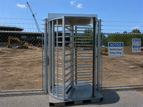 The new full height Turnlock 100 Mobile Platform from Boon Edam