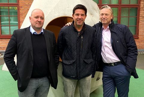 Johan Millros, Janne Rastas och Anders Lundström förstärker Nokas. Johan Millros, Janne Rastas och Anders Lundström förstärker Nokas.