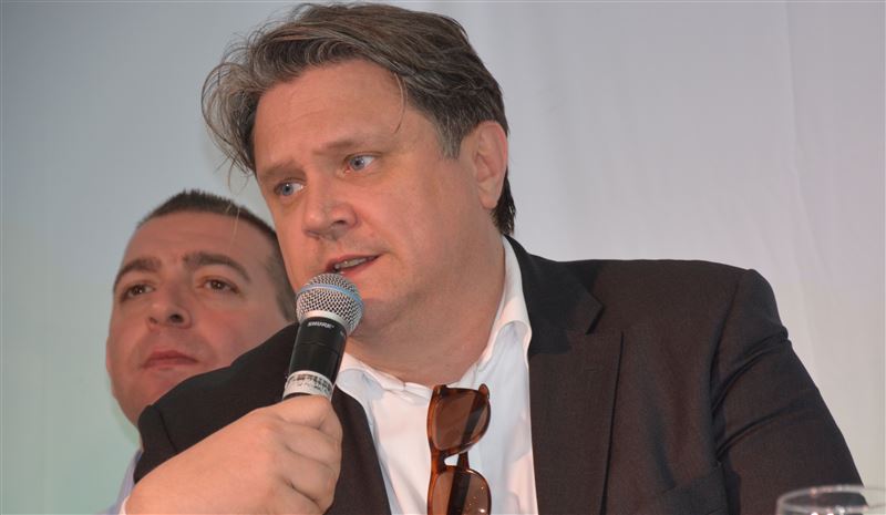 Terrorrism-experten Hans Brun var en av deltagarna i den inledande paneldiskussionen när Säkerhetspaviljongen i Almedalen öppnade i morse. I bakgrunden syns Liberalernas rättspolitiske talesperson Roger Haddad (L) som också var mycket aktiv i diskussionen. Terrorrism-experten Hans Brun var en av deltagarna i den inledande paneldiskussionen när Säkerhetspaviljongen i Almedalen öppnade i morse. I bakgrunden syns Liberalernas rättspolitiske talesperson Roger Haddad (L) som också var mycket aktiv i diskussionen.