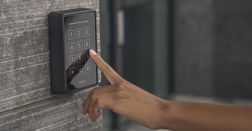 The new Axis A4120-E reader with keypad designed for secure and seamless entry.