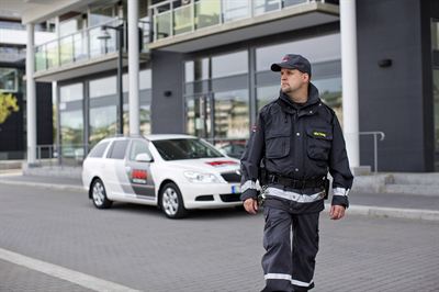Securitas stärker sitt samarbete med Enköpings kommun och inleder ett nytt samarbete med Upplands-Bro.