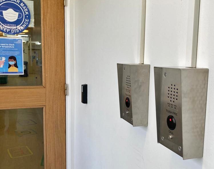 Four independent units were installed by ST Fire and Security in different buildings of the hospital. Four independent units were installed by ST Fire and Security in different buildings of the hospital.