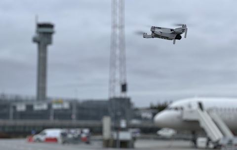 Interpol, Avinor och Norska kommunikationsmyndigheten arrangerade en övning på Gardermoen flygplats i Oslo, där 17 olika drönarmotåtgärder testades och utvärderadse, däribland Stanley Validrone.