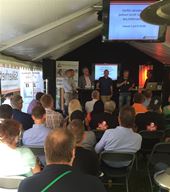 Drygt 250 åhörare inräknades till de olika seminarierna och paneldiskussionerna.