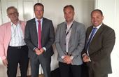 Björn Eriksson, Joachim Källström och Uno Lundberg från Säkerhetsbranschen diskuterade trygghetsfrågor med inrikesminister Anders Ygeman.