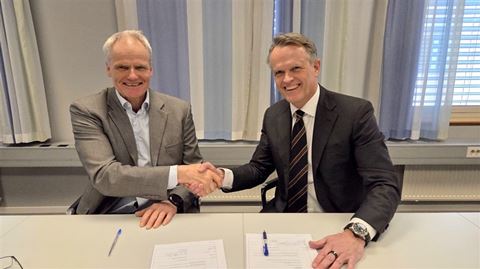 Eiliv Ofigsbø, direktør for IKT-kapasiteter i Forsvarsmateriell og Bjørn Windfeldt, CEO i Northcom. 