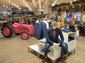 Den succesfulde norske modekæde "Moods of Norway" kaldes "Happy butikker". Bag de glade butikker står tre iværksættere, som har valgt at anvende sig af den sidste nye RFID-teknik for at forbedre effektiviteten i butikskæden