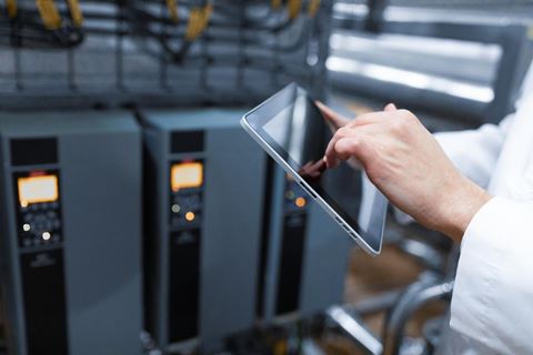 Med præfabrikerede datacentre kan virksomheder hurtigt udvide kapaciteten, sikre høj cybersikkerhed og reducere CO2-aftrykket.