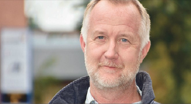 – Det tillämpas redan i exempelvis Stockholms city, säger Johan Pehrson om användandet av ordningsvakter.