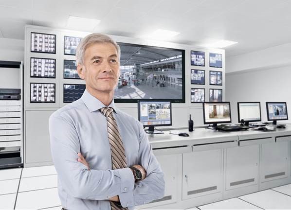 Den robusta mjukvarulösningen Bosch BIS 4.2 för brand, intrång, passerkontroll och video management kan nu även integreras med Bosch Praesideo vilket är ett ytterst tillförlitligt och skalbart system för Public Address och talat utrymningslarm med öve Den robusta mjukvarulösningen Bosch BIS 4.2 för brand, intrång, passerkontroll och video management kan nu även integreras med Bosch Praesideo vilket är ett ytterst tillförlitligt och skalbart system för Public Address och talat utrymningslarm med öve