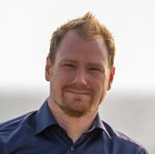 David Jacoby, vicedirektør for Kasperskys europæiske GReAT-team, mener, at det er muligt at flette it-sikkerhed ind alle steder, når man arbejder med digital transformation. 