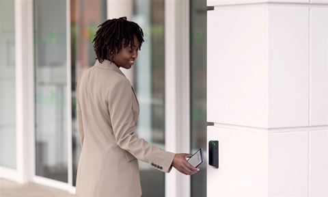 Assa Abloy adds the DR100 wireless wall reader to the Aperio line-up.