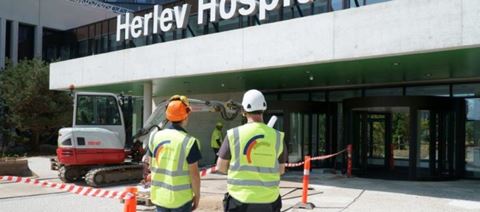 Når Nyt Hospital Herlev slår dørene op i efteråret 2020, bliver det med et topmoderne sikringssystem og mulighed for at lade transportrobotter tage del i personalets daglige arbejde i den 55.000 kvm store bygning. Foto: Høyrup & Clemmensen